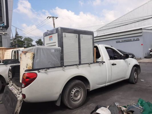 ส่งปั๊มลมสกรู Air Compressor กันทุกวัน